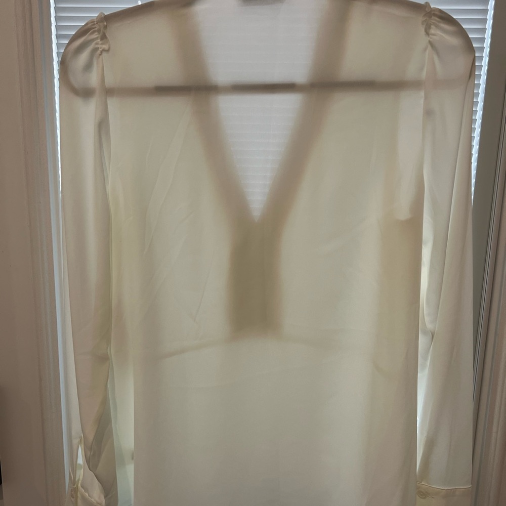 Brand New with tags Bailey 44 blouse - Picture 2 of 3